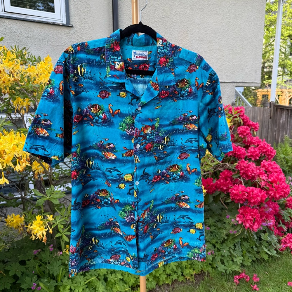 ❤︎‬ Vintage Under the Sea Hawaiian Button Down Shirt 🐠
